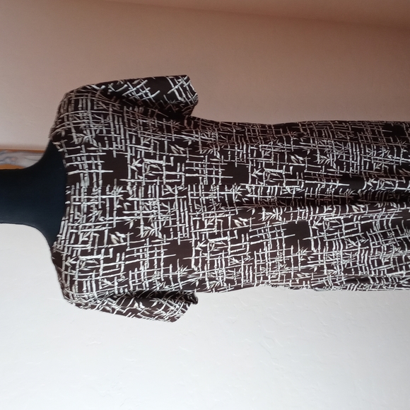 Level Eight Dress - Picture 3 of 5